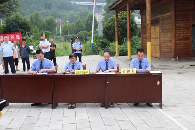 2_副本.jpg 2_副本.jpg